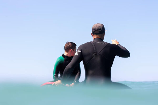 Surfkurs in Spanien für Familien