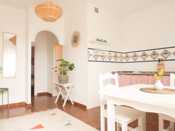 Helle und gemütliche El Palmar Unterkünfte in Spanien mit Wohnzimmer und Küche