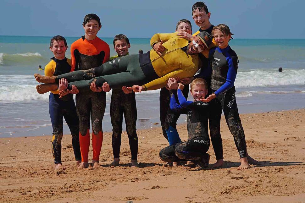Surfkurs für Kinder im Familien Surfcamp