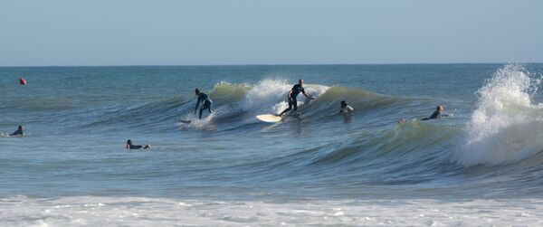 Surfen lernen an den besten surfspots spanien