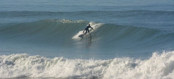 Surfkurse für alle Levels im A-Frame Surfcamp in Spanien