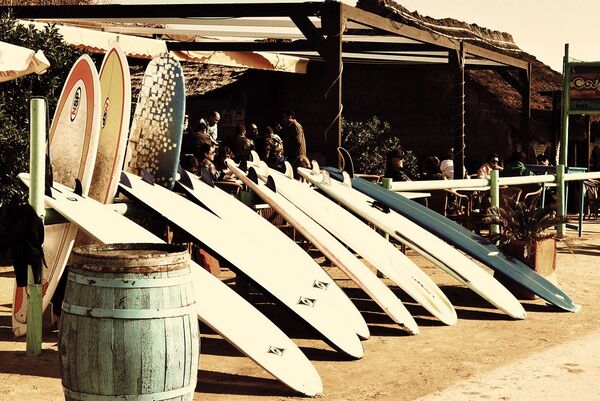 Surfbretter gehören einfach zu El Palmar Andalusien
