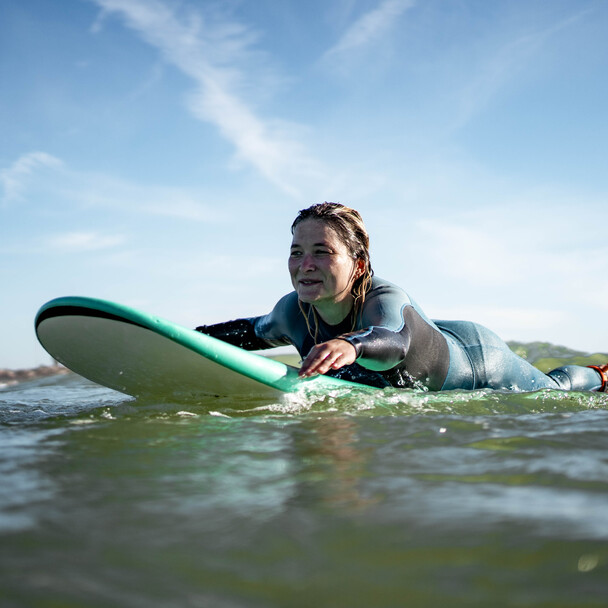 Mit den Softtop-Surfboard ist die Turtle Roll dein Manöver