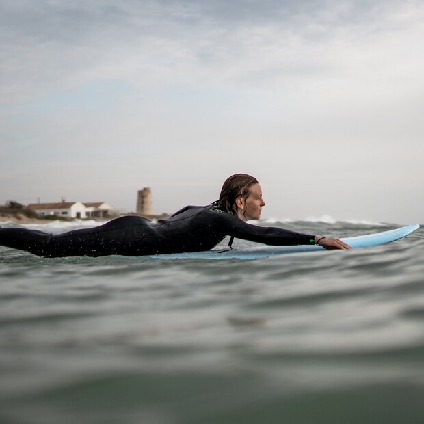 Viel Paddeln, richtiger Duck Dive - so geht´s ins Lineup