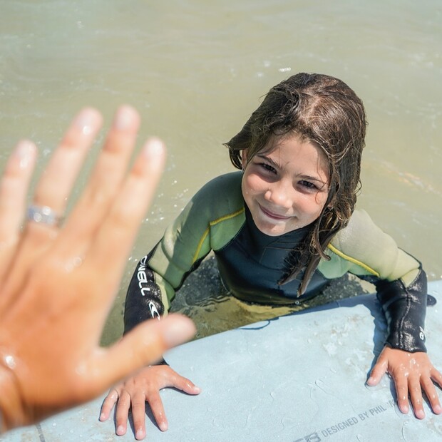 Surf courses for children in Conil