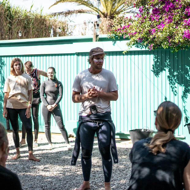 Surfkurs Intro im A-Frame Surfcamp