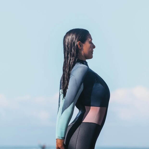 Ideal wetsuit for surfing