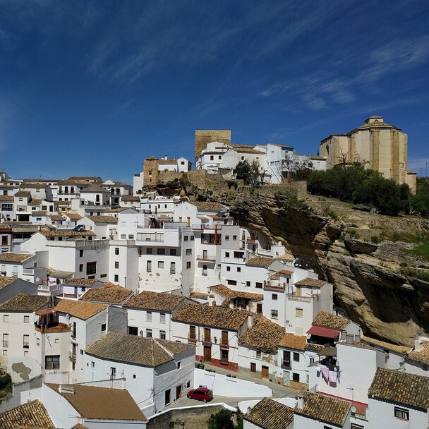 Häuser von Setenil de las Bodegas, Sehenswürdigkeiten Andalusien