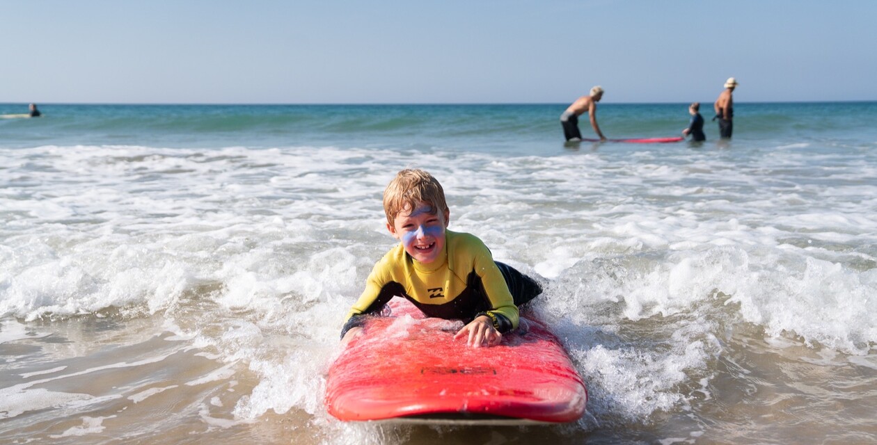 Kids surf course in El Palmar