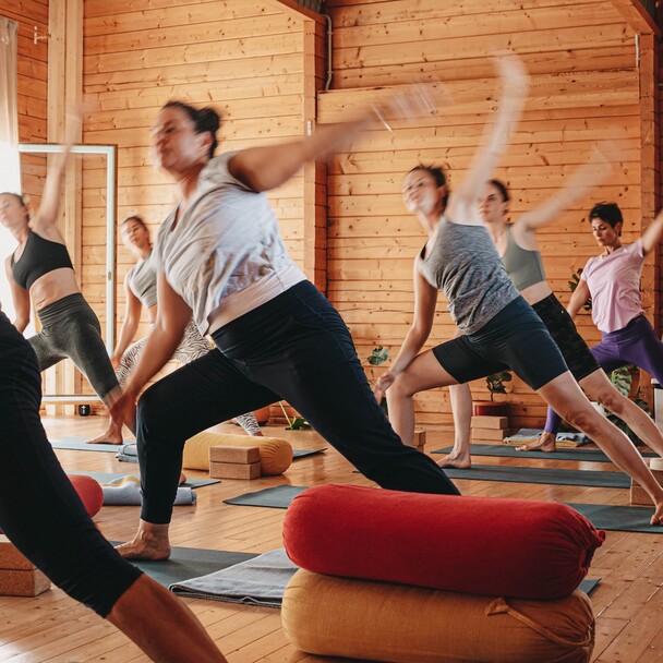 Yoga Retrea Südspanien Yogis in Klasse