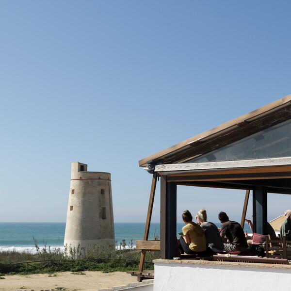 Longboard retreat right by the sea