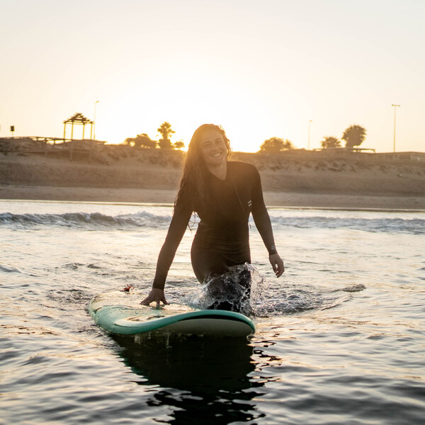 Surfkurs zum Sonnenaufgang in El Palmar