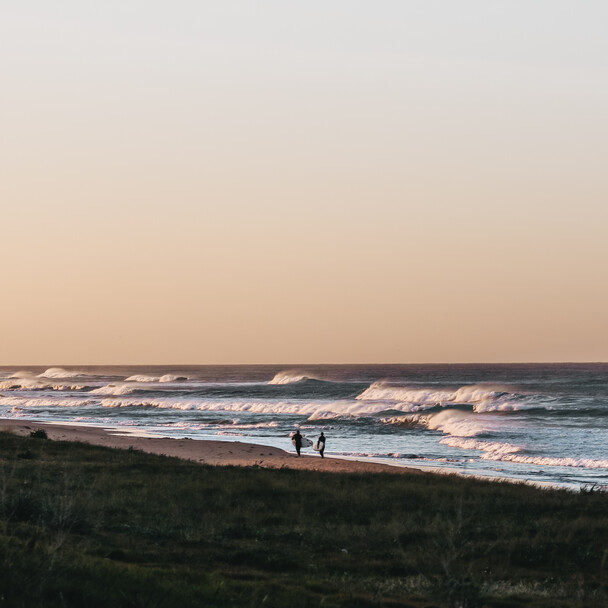 Spanien Surfcamps und die Umgebung, Strand, Wellen und Sonnenuntergang