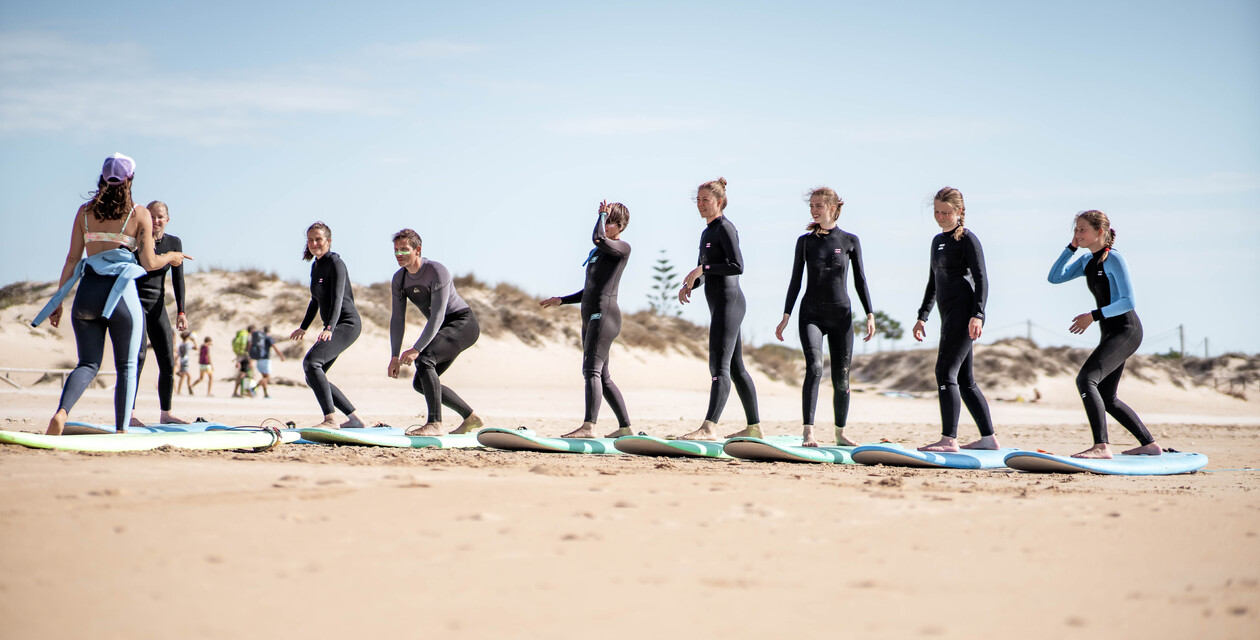 Übungen am Strand, Surfen lernen