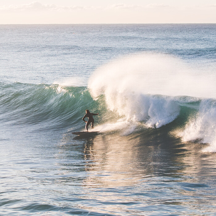 Surfen beim Yoga Retreat