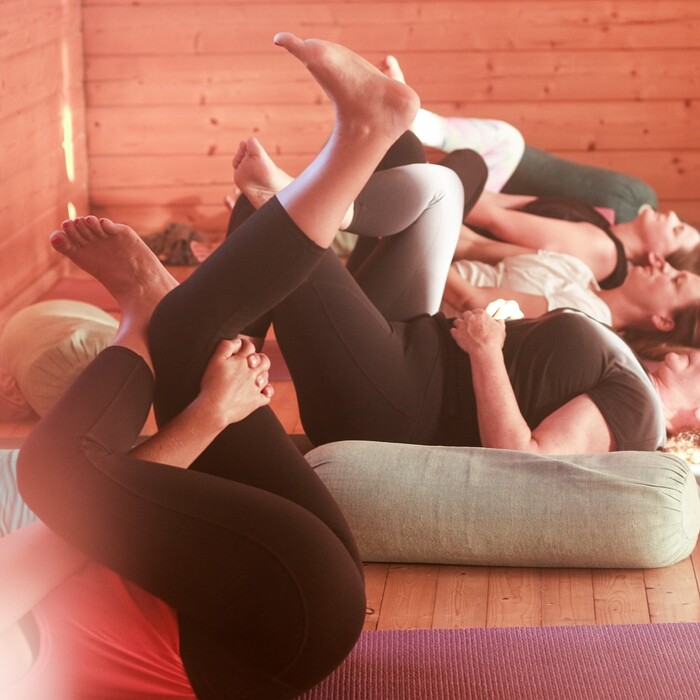 Yoga Klasse beim Wechseljahre Yoga Retreat